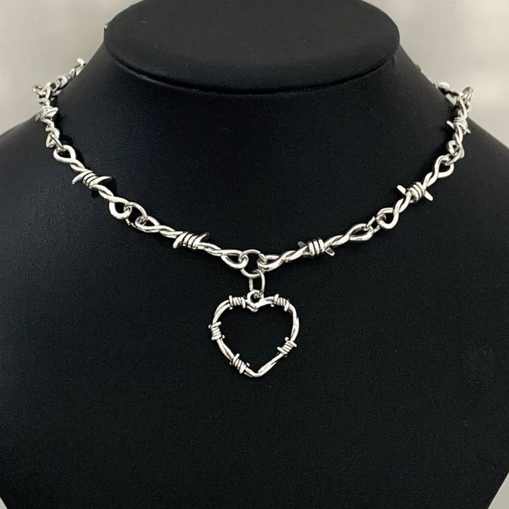 Zac's Alter Ego - Metal Barbwire Heart Design Necklace - Silver coloured